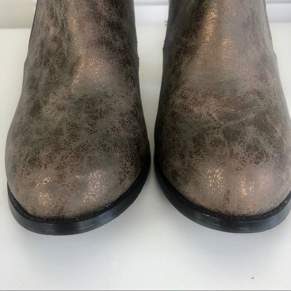 Charles Albert ankle booties gold brown distressed size 9 - Picture 4 of 8